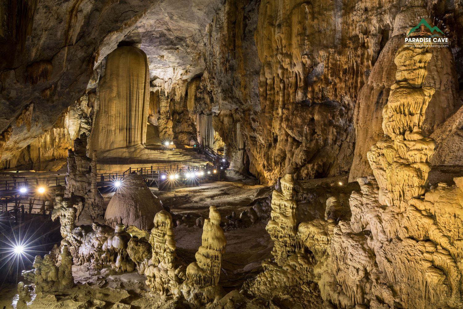 Động thiên đường sở hữu nhiều khối thách nhũ khổng lồ