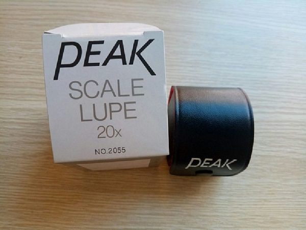Kính lúp cầm tay có thước đo Peak 2055 20x