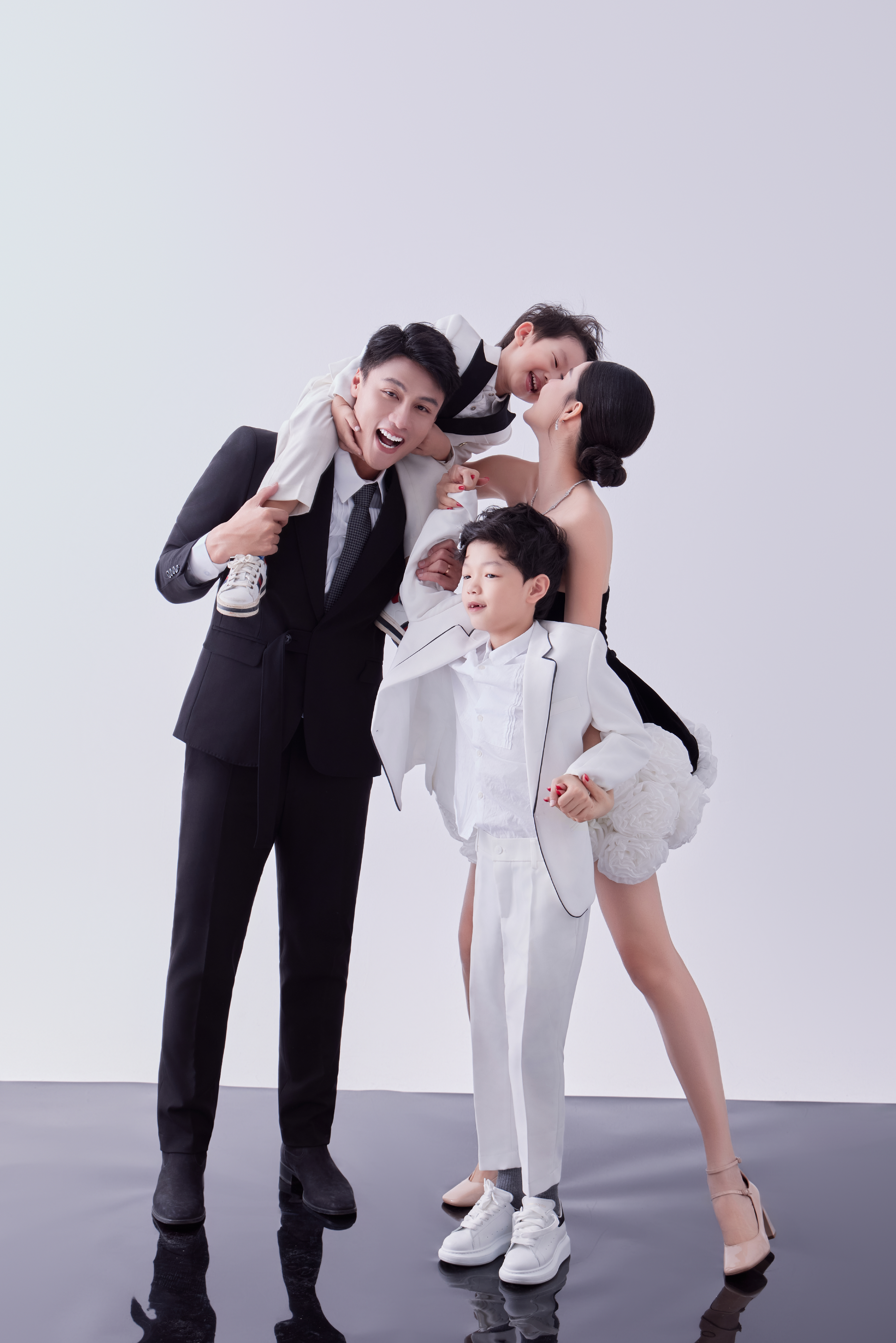 anh-gia-dinh-4-nguoi-douyin