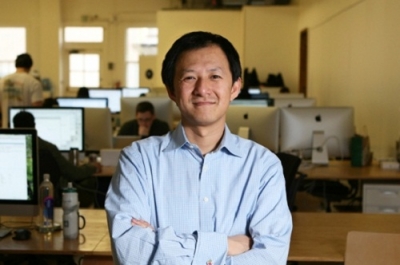 Bill Nguyễn được miêu tả là người giản dị, thích chơi game và chỉ ngủ khoảng 3 tiếng mỗi ngày.