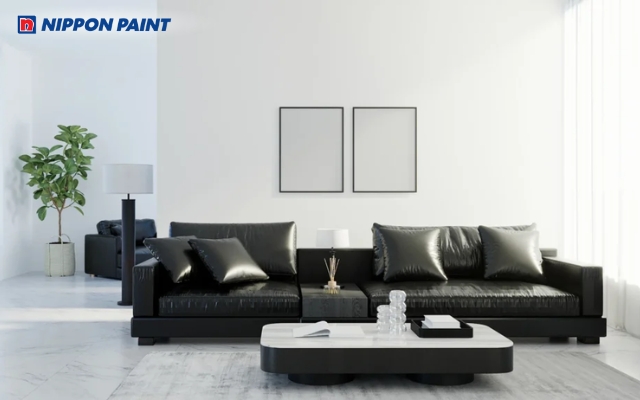 Trắng chủ đạo điểm xuyết đen giúp phòng khách có chiều sâu mà không bị nặng nề