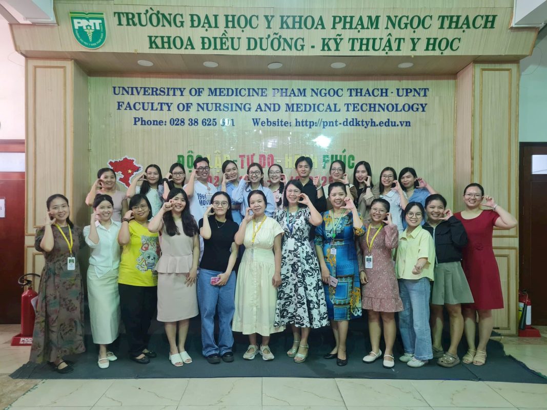 TS Đặng Trần Ngọc Thanh: "Người giữ lửa" nhân ái và hành trình nâng tầm vị thế điều dưỡng