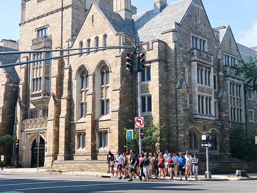 Tại sao ai cũng nên sống ở nước ngoài ít nhất một lần trong đời?