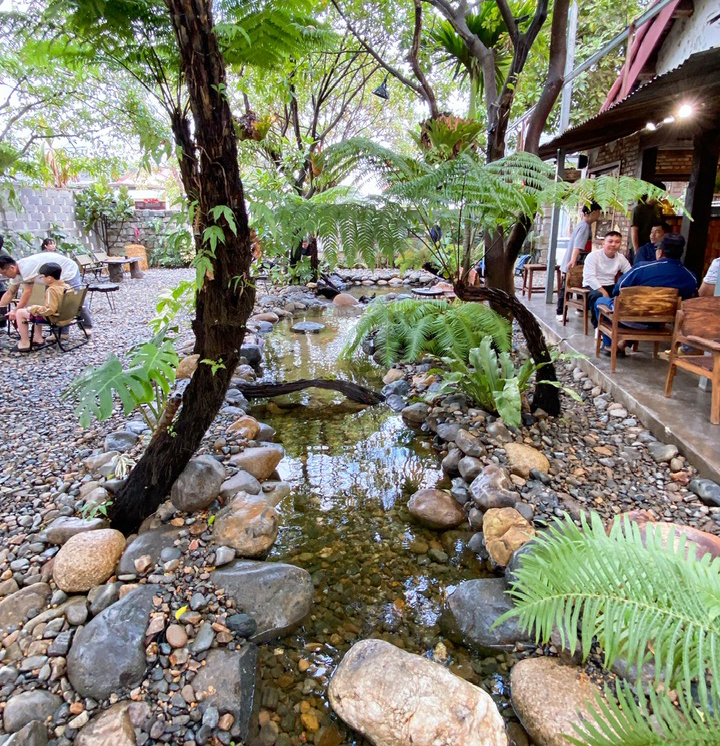 Măng Coffee & More - Quán Cà Phê Cá Koi Đẹp Chụp Ảnh Tết Diên Khánh