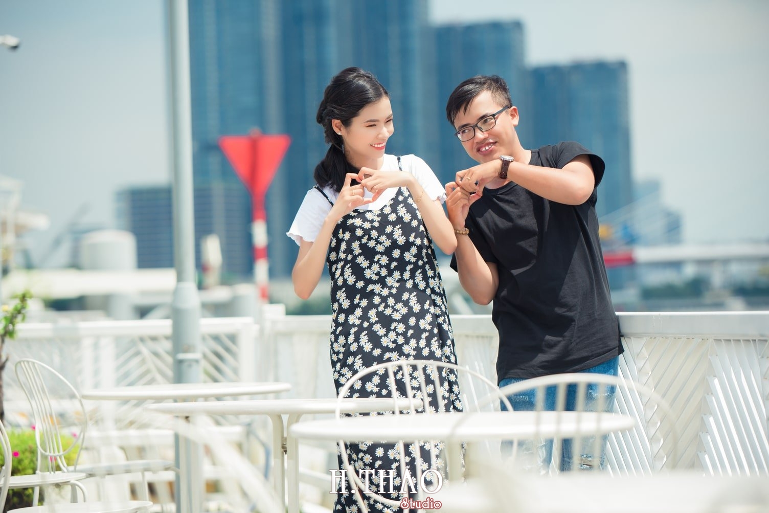 Anh couple dang yeu 22 - Bộ ảnh couple rất đáng yêu chụp tại bến tàu ở Tp.HCM - HThao Studio