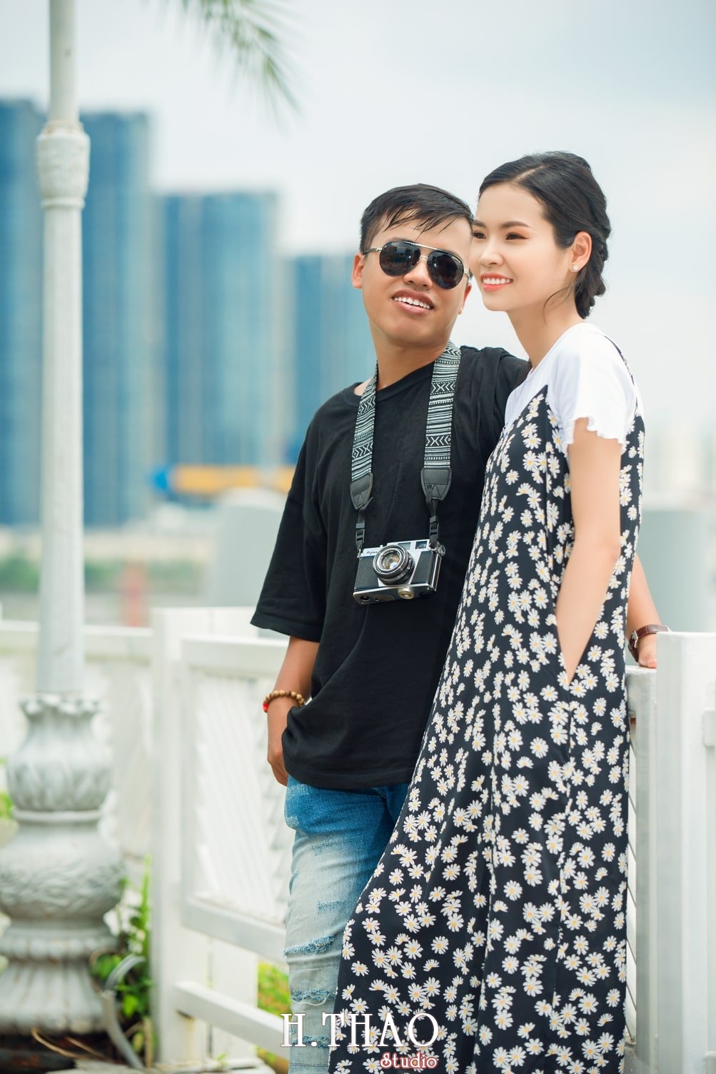 Anh couple dang yeu 24 - Bộ ảnh couple rất đáng yêu chụp tại bến tàu ở Tp.HCM - HThao Studio