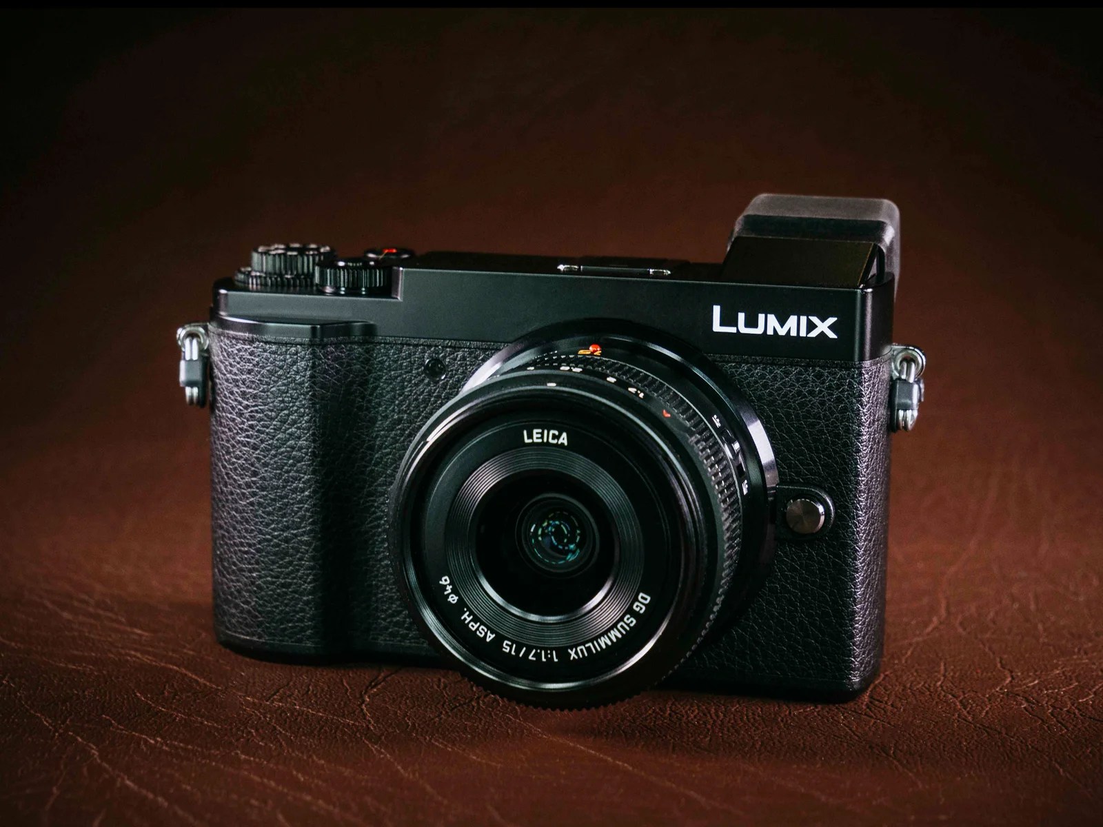Panasonic Lumix GX9 và 15mm f/1.7 Summilux