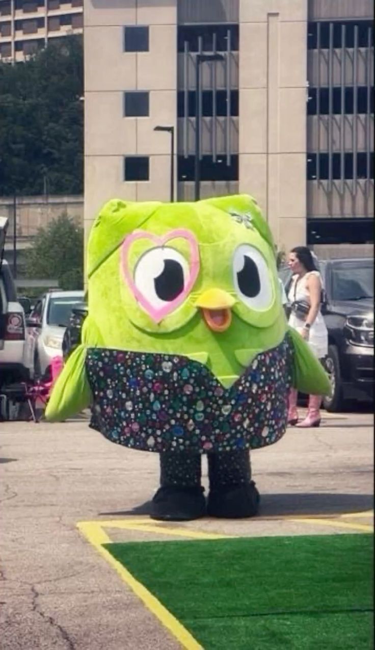 Duolingo meme khẳng định sức hút nhờ sự kết hợp giữa học tập và hài hước