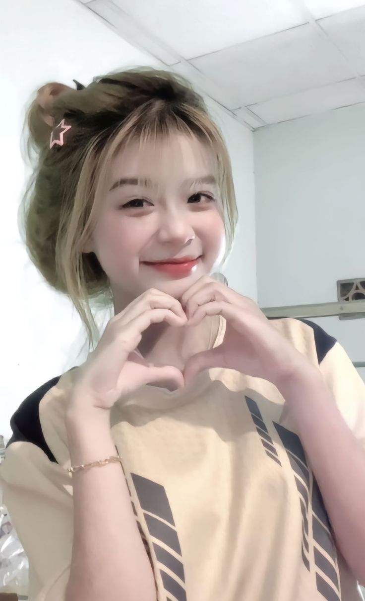 gái xinh 2k10 thần thái