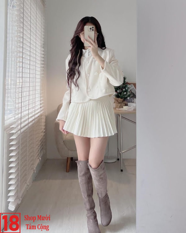 Gái Xinh Mặc Váy Xếp Ly Ngắn (11)