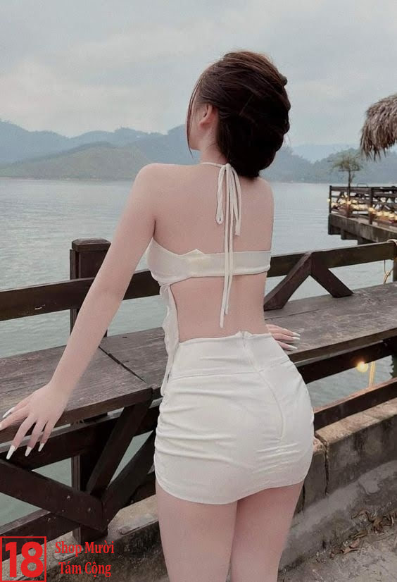 Gái Xinh Mặc Váy Trắng Ngắn Khoe Dáng (1)