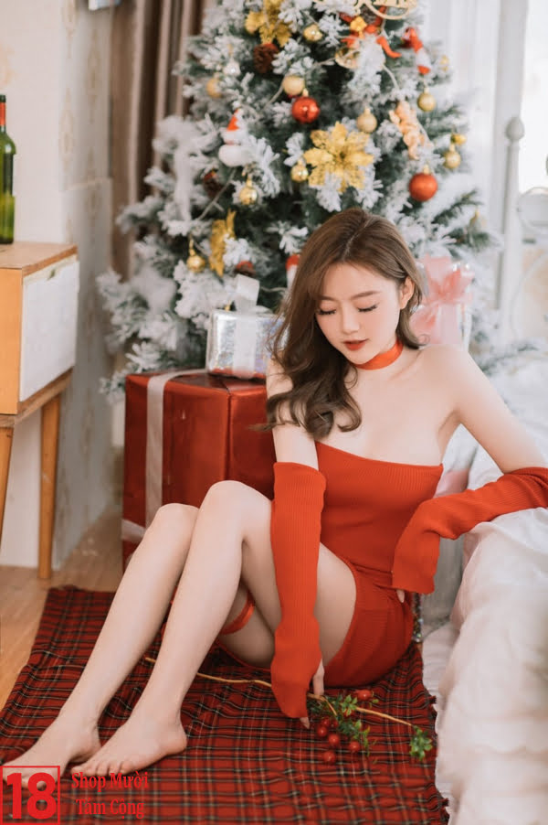 Gái Xinh Chân Dài Mặc Váy Ngắn (1)