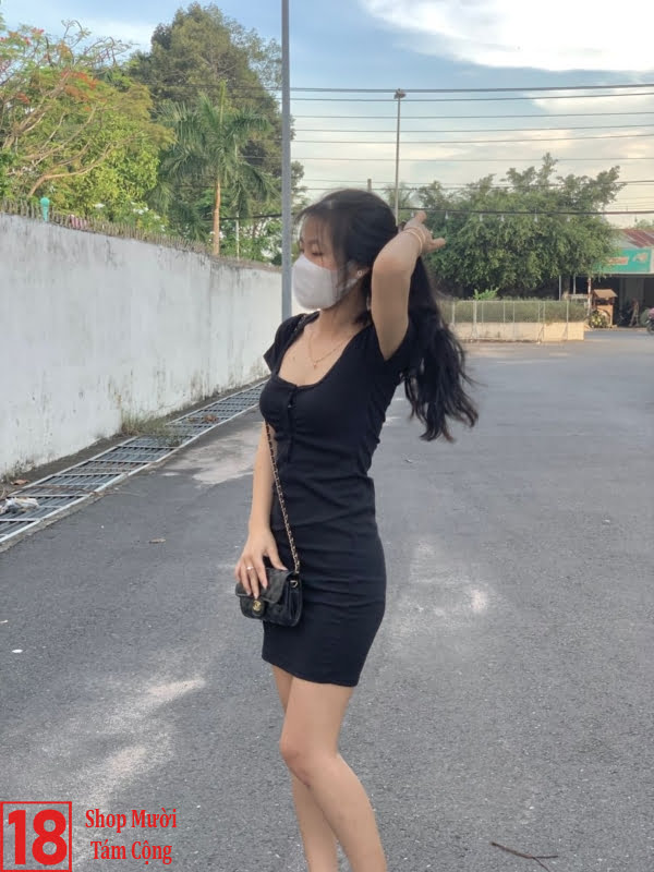 Gái Xinh Mặc Váy Ngắn Màu đen (8)