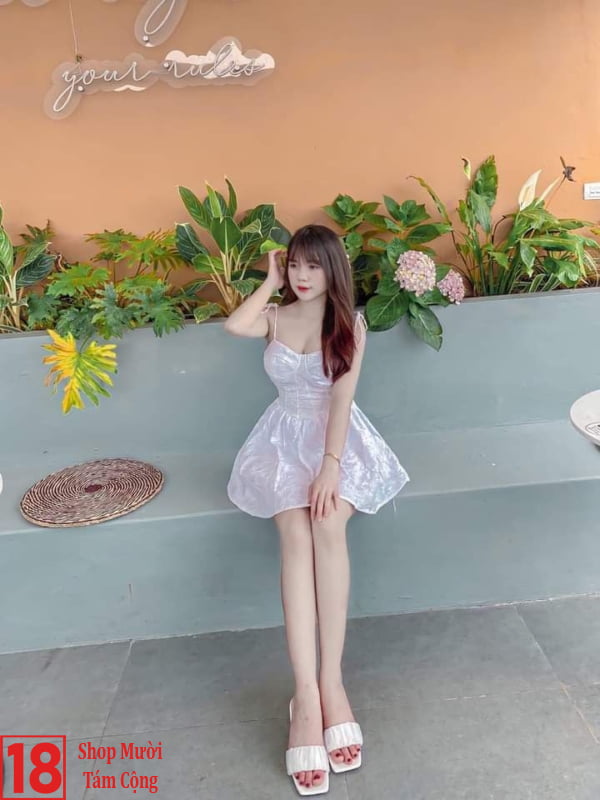 Gái Xinh Mặc Váy Ngắn Váy Trắng Ngắn (3)