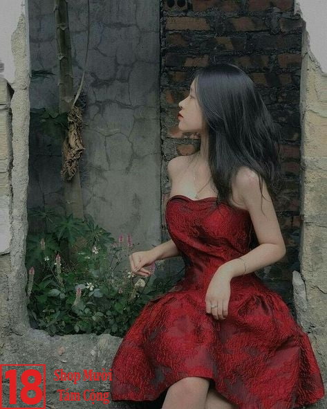 Gái Xinh Mặc Váy Ngắn Màu đỏ (1)