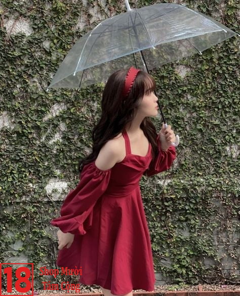 Gái Xinh Mặc Váy Ngắn Màu đỏ (4)