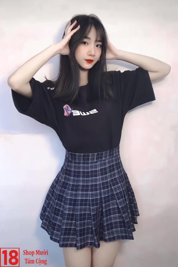 Gái Xinh Tik Tok Mặc Váy Ngắn (7)