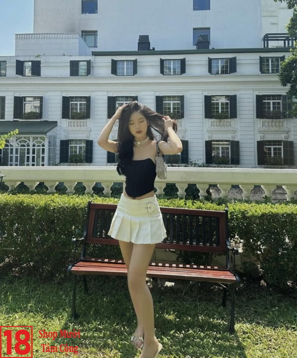 Gái Xinh Tik Tok Mặc Váy Ngắn (15)