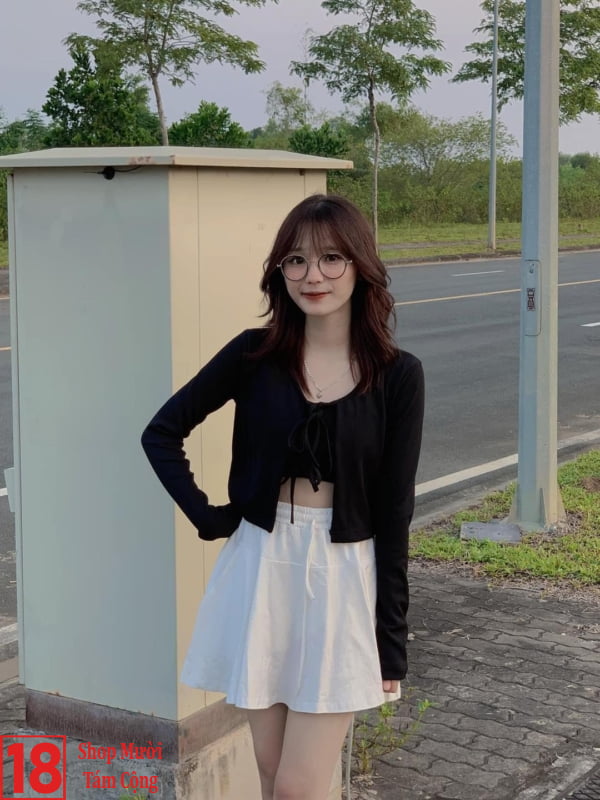 Gái Xinh Tik Tok Mặc Váy Ngắn (16)