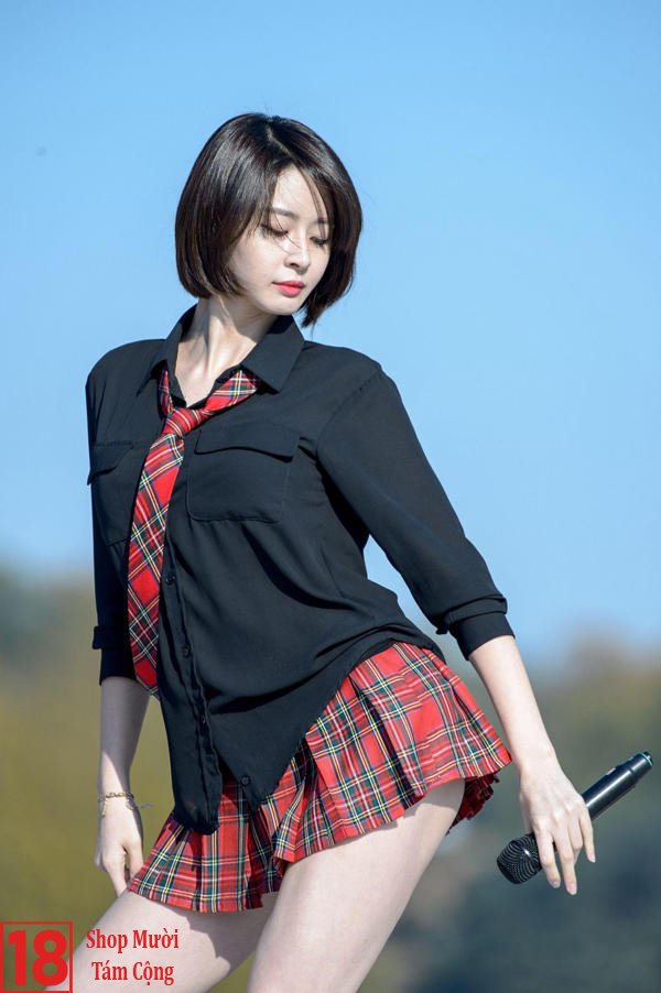 Gái Xinh Tik Tok Mặc Váy Ngắn (26)