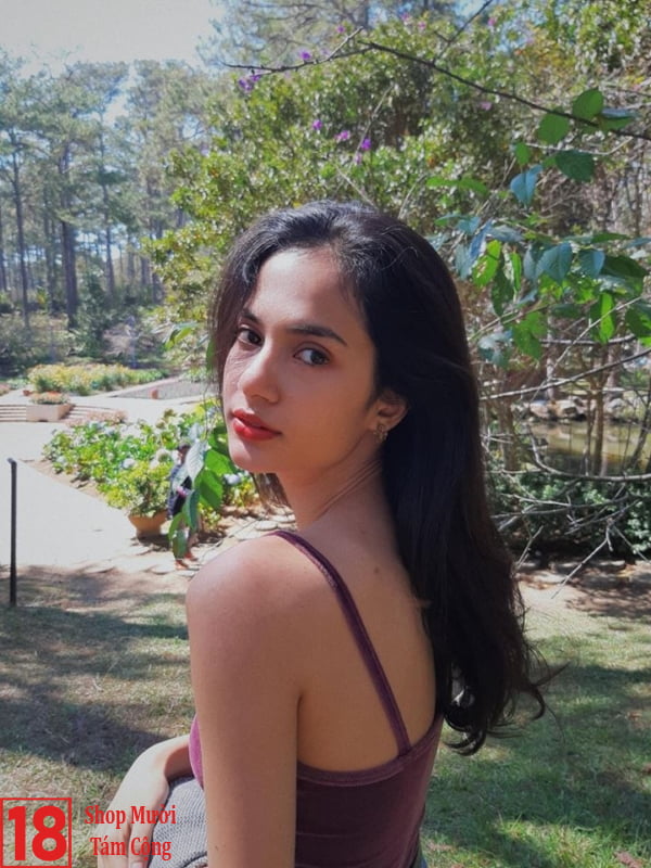 Gái Xinh 2k Sinh Năm 2000 (1)