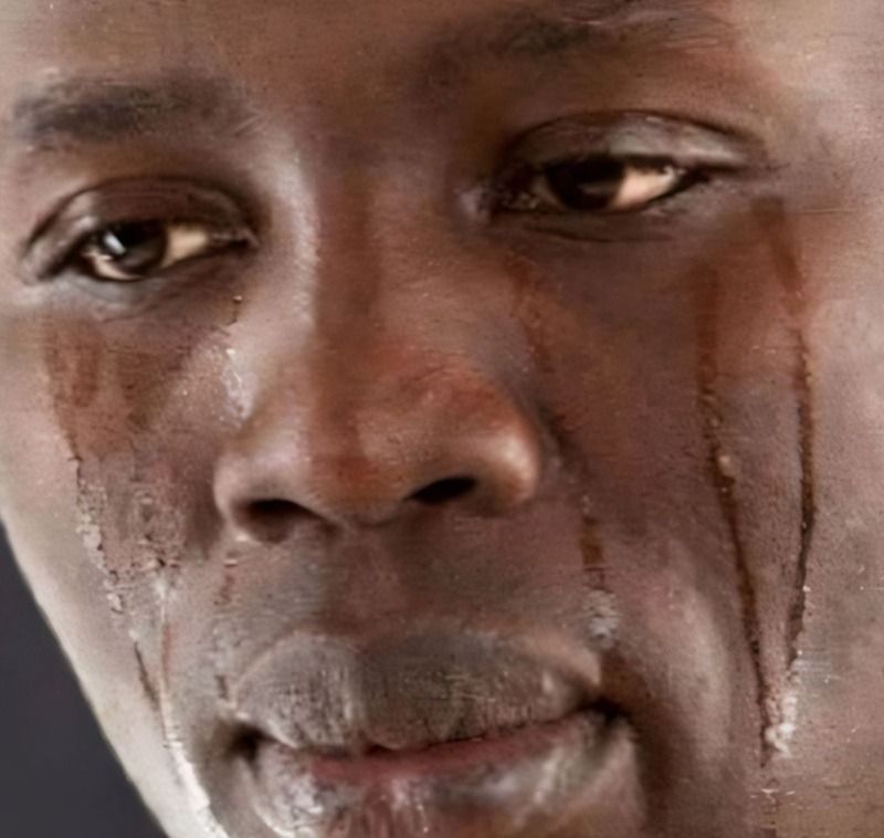 Hình ảnh meme khóc với nhân vật Anh Da Đen