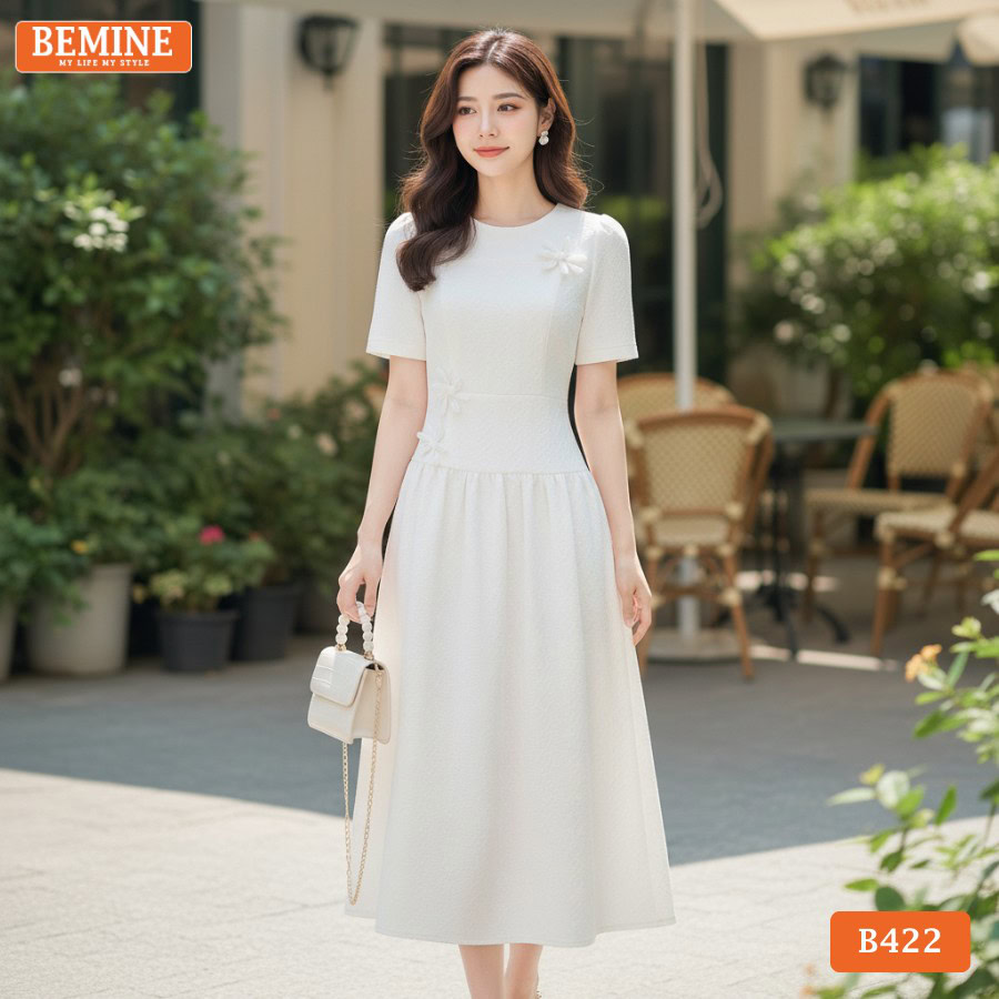 Đầm thiết kế BEMINE B422 màu be trung tính, dáng chữ A công sở mang lại vẻ ngoài thanh lịch và nhã nhặn.