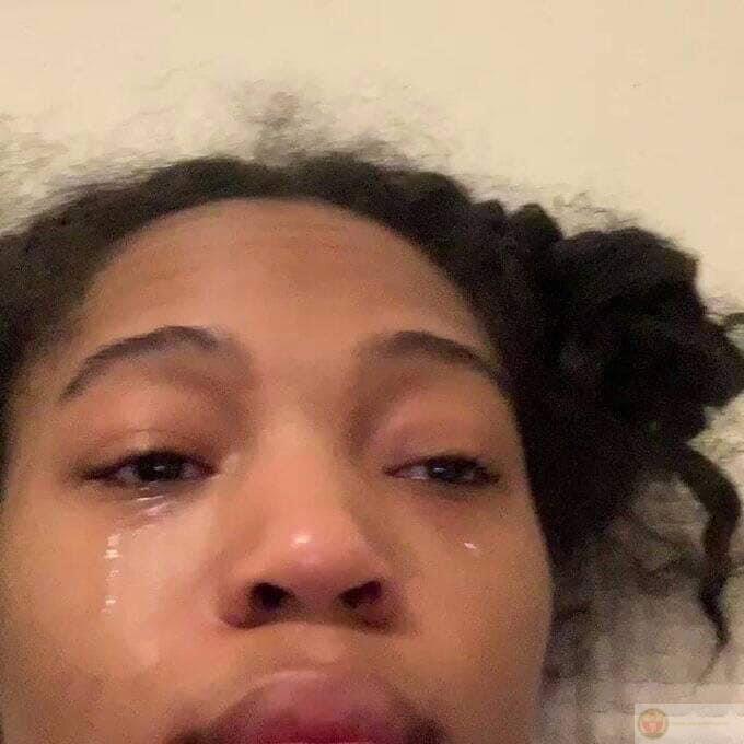 Càng im lặng, càng dễ bật khóc