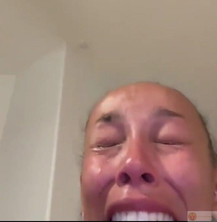 Lặng lẽ chịu đựng, chẳng cần ai hiểu lòng