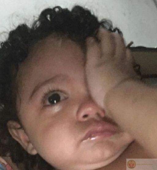 Lặng lẽ khóc vì không muốn ai phải lo