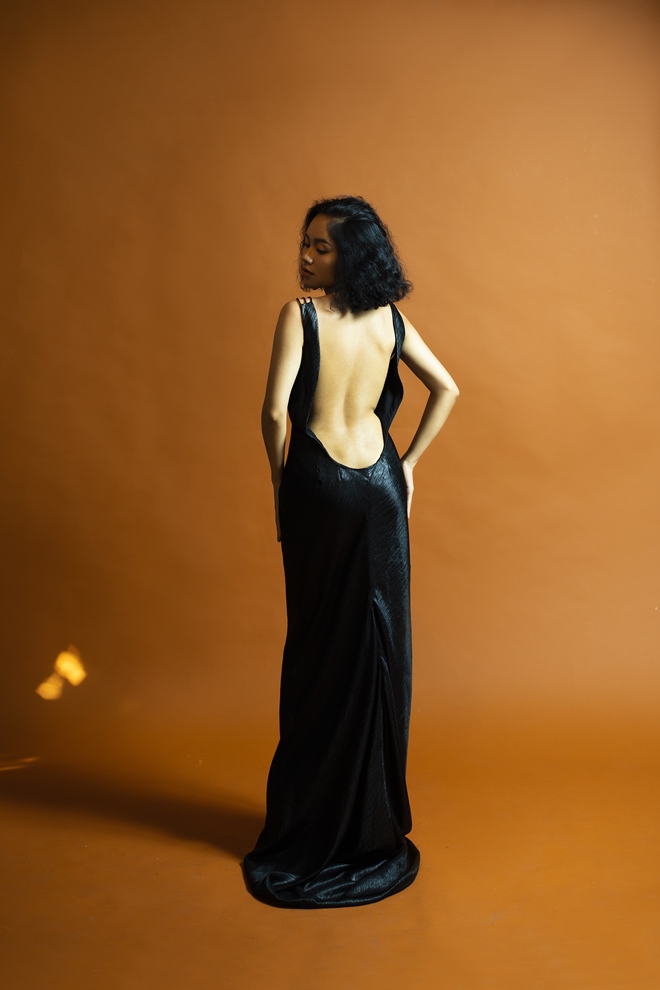 Hoàng Quyên táo bạo trong teaser MV 3D đẹp choáng ngợp - 7