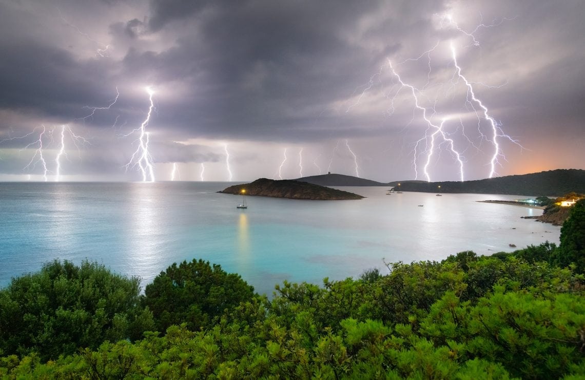 Xác định vị trí chụp tia sét