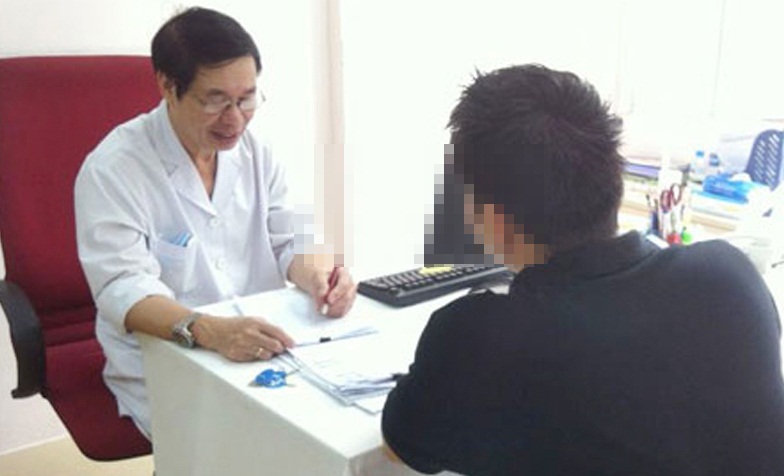 Quý ông mắc bệnh khó nói vì lỡ đổi gió với gái lạ