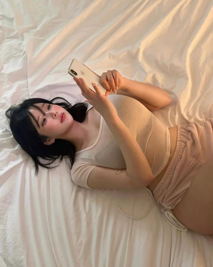 Bikini Pinky giúp ảnh gái sexy thêm táo bạo và thu hút mọi ánh nhìn