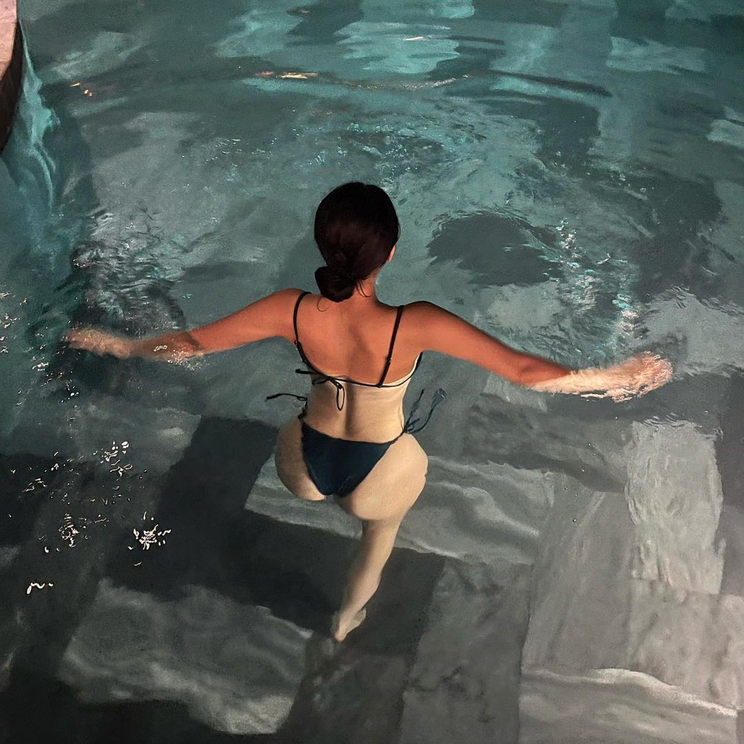 Thần thái sang trọng trong ảnh gái sexy tạo nên phong cách khác biệt