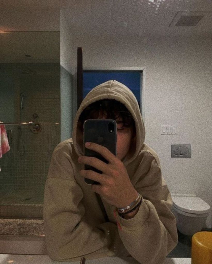 99+ Hình Ảnh Trai Đẹp Che Mặt Ngầu Chất Chơi Nhất VN