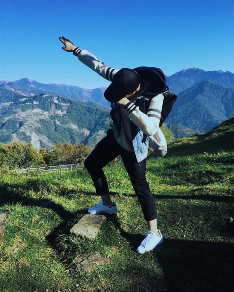 99+ Hình Ảnh Trai Đẹp Che Mặt Ngầu Chất Chơi Nhất VN