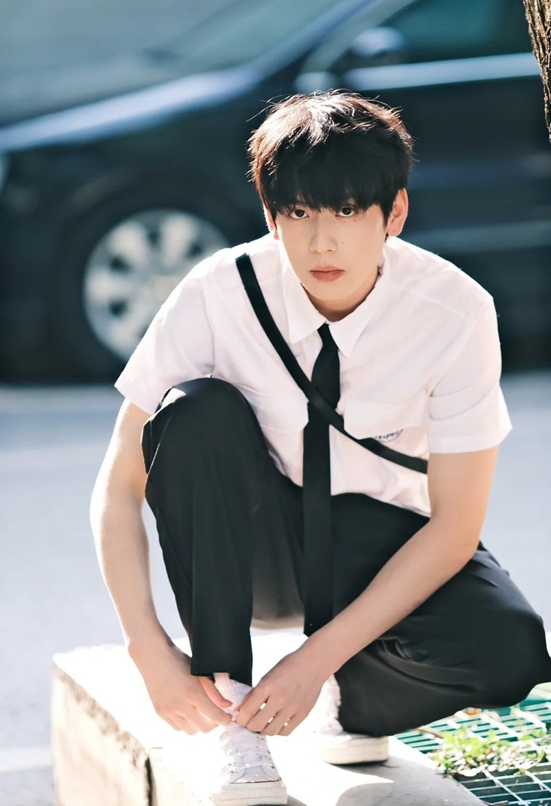 Full bộ ảnh trai đẹp K12