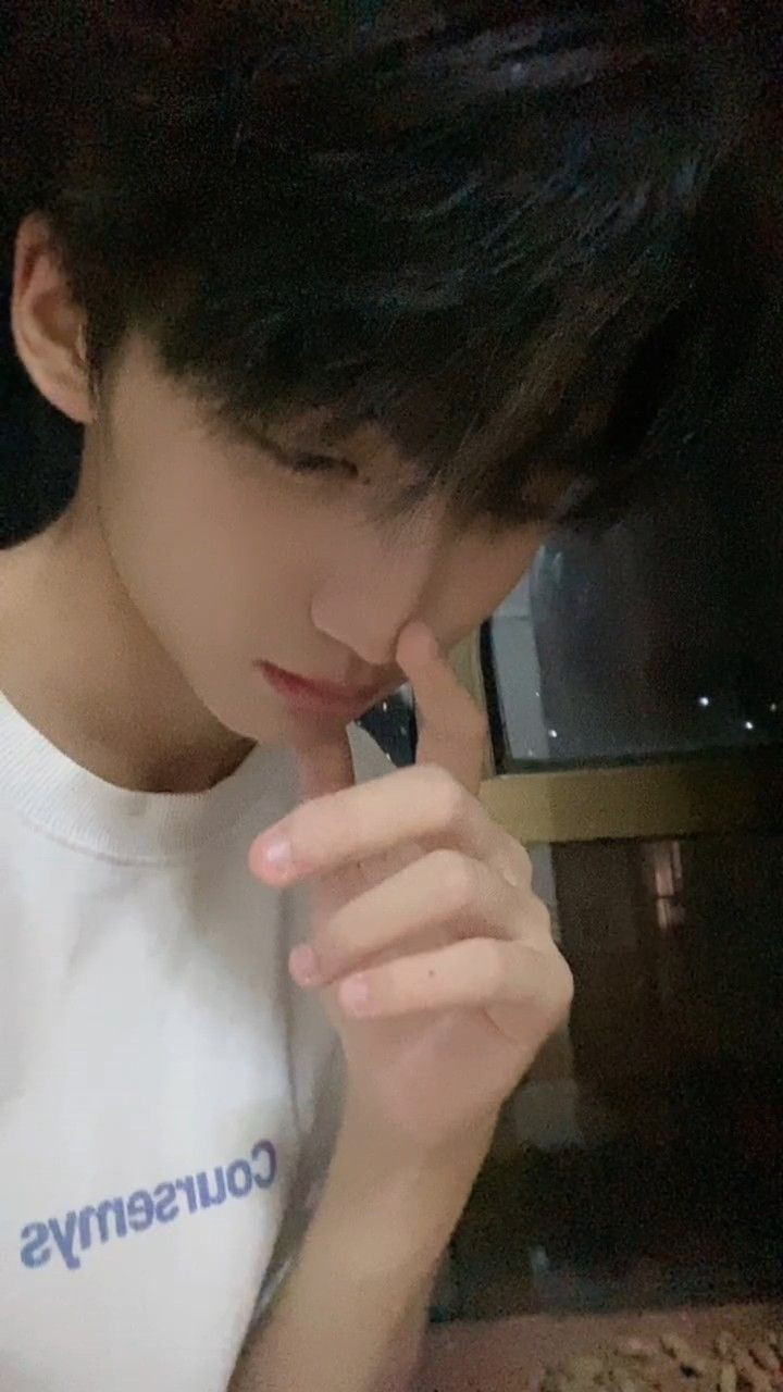 Một bộ ảnh trai đẹp K8 giản dị nhưng đủ sức chinh phục người xem ngay