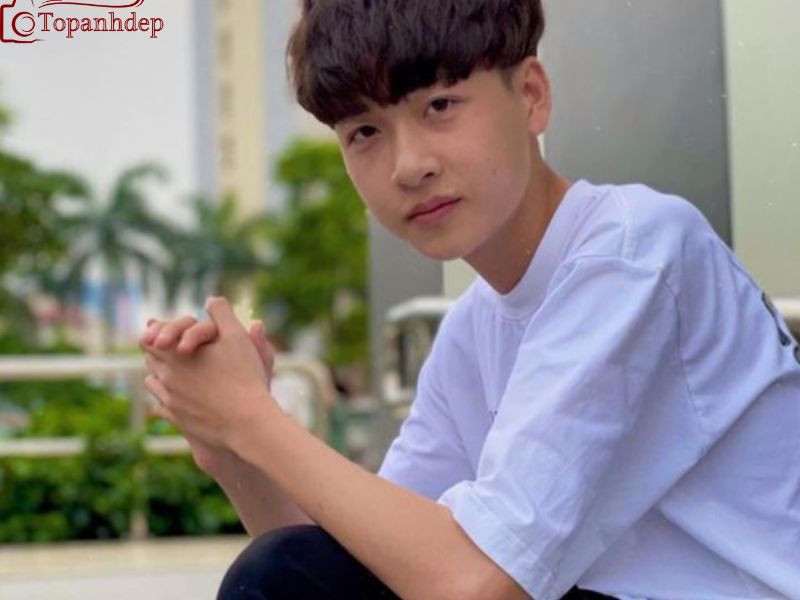 Khoảnh khắc đời thường của những trai đẹp 13 tuổi