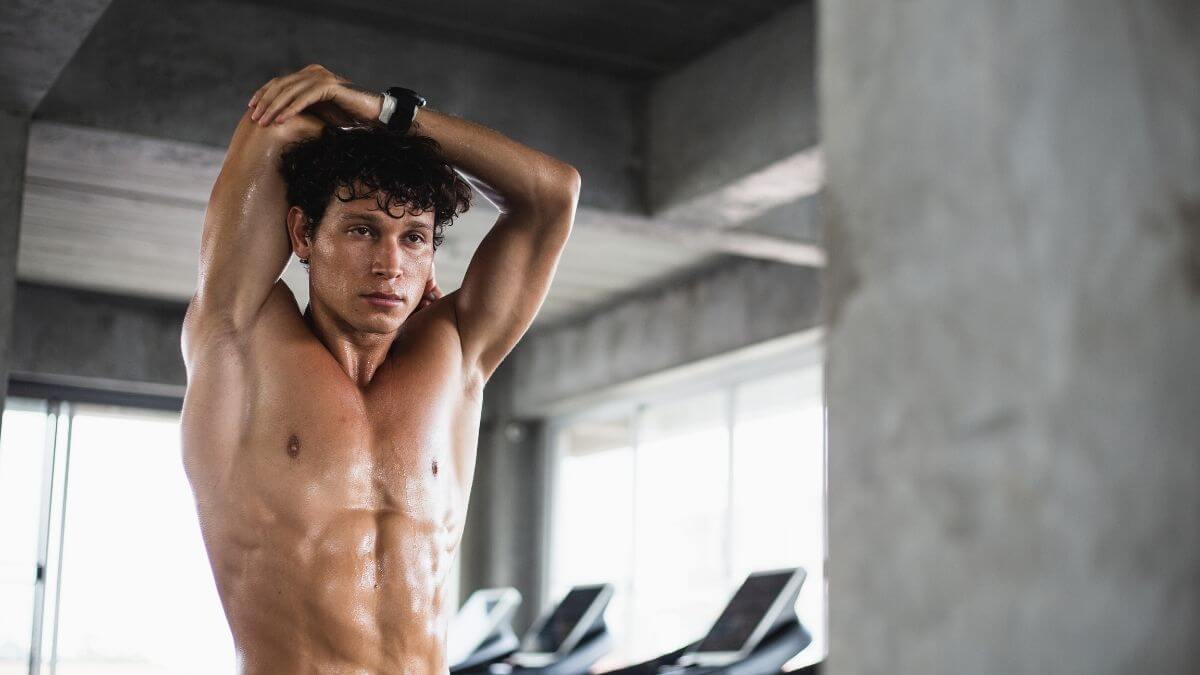 Nam 6 múi phòng tập cuốn hút