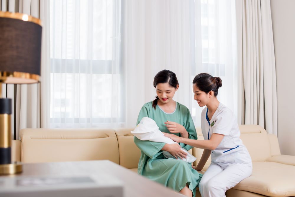 Nếu tình trạng tắc tia sữa không cải thiện hoặc có dấu hiệu nghi ngờ áp xe, người mẹ nên đến ngay cơ sở y tế để được khám và điều trị kịp thời