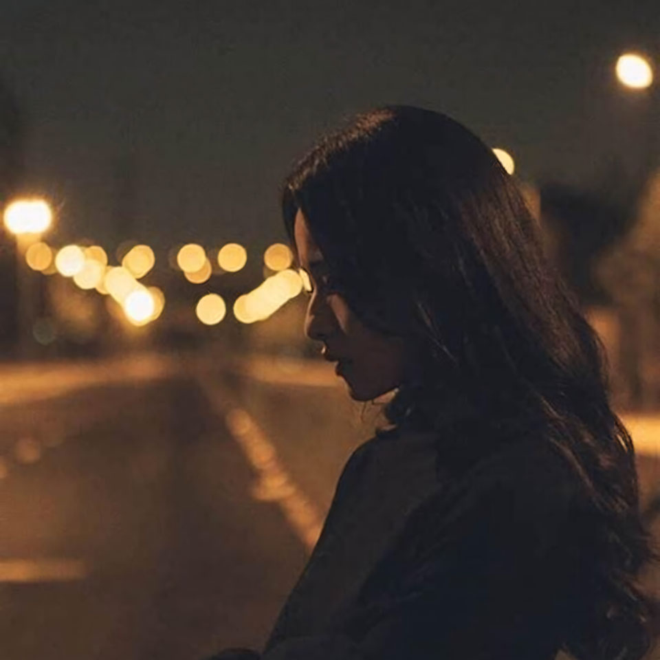 Co don anh tam trang buon nu 960px 960px avatar 16