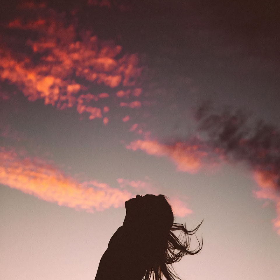 Co don anh tam trang buon nu 960px 960px avatar 17