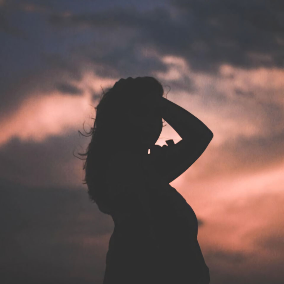 Co don anh tam trang buon nu 960px 960px avatar 18