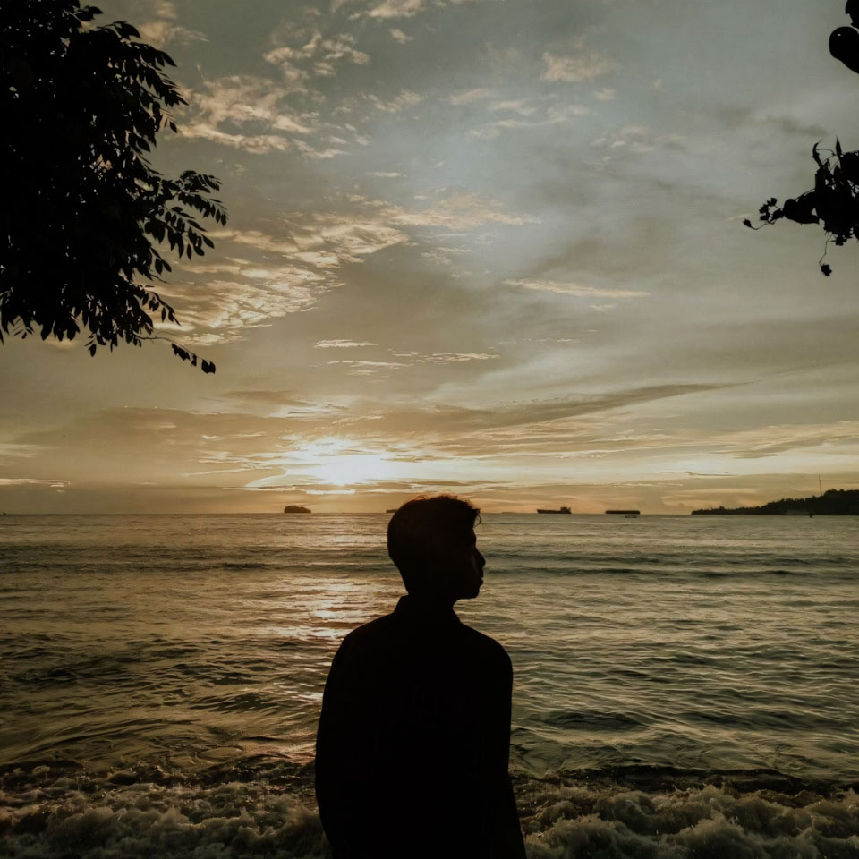 avatar facebook nam buon 960px 960px avatar 2