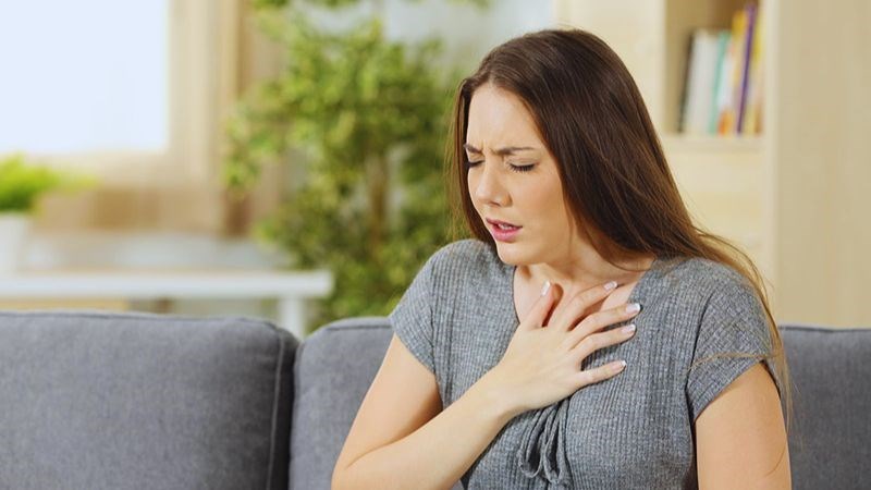 Khó chịu trong người là dấu hiệu bệnh gì? Nguyên nhân và cách chữa trị