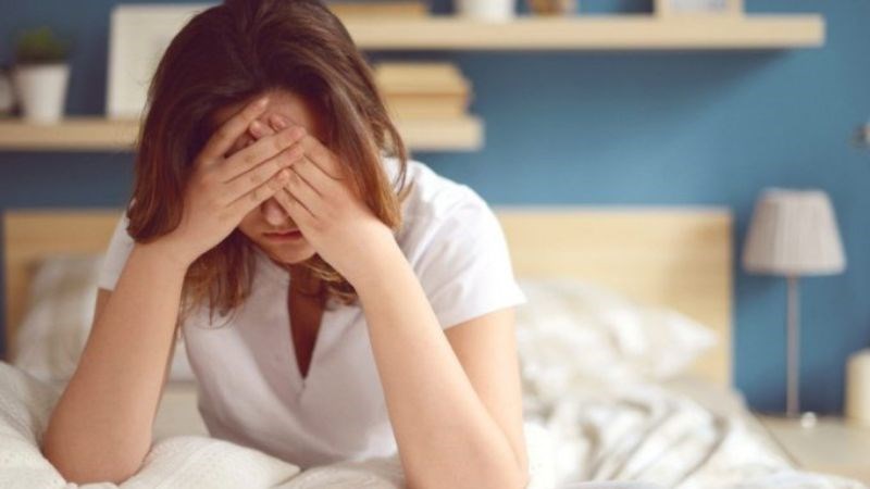 Khó chịu trong người là dấu hiệu bệnh gì? Nguyên nhân và cách chữa trị