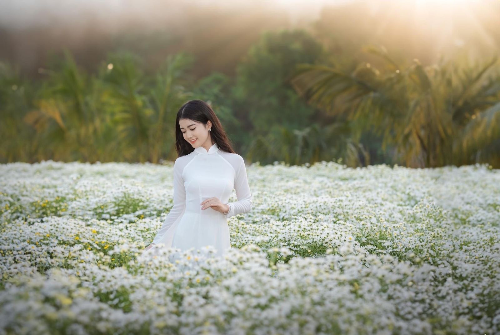 chụp ảnh với hoa