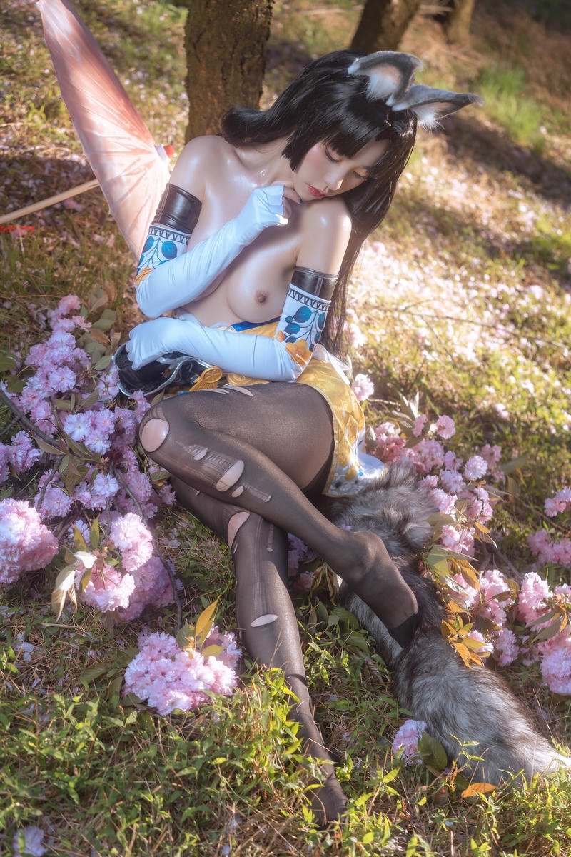 Hình cosplay dâm đãng nóng bỏng 18+